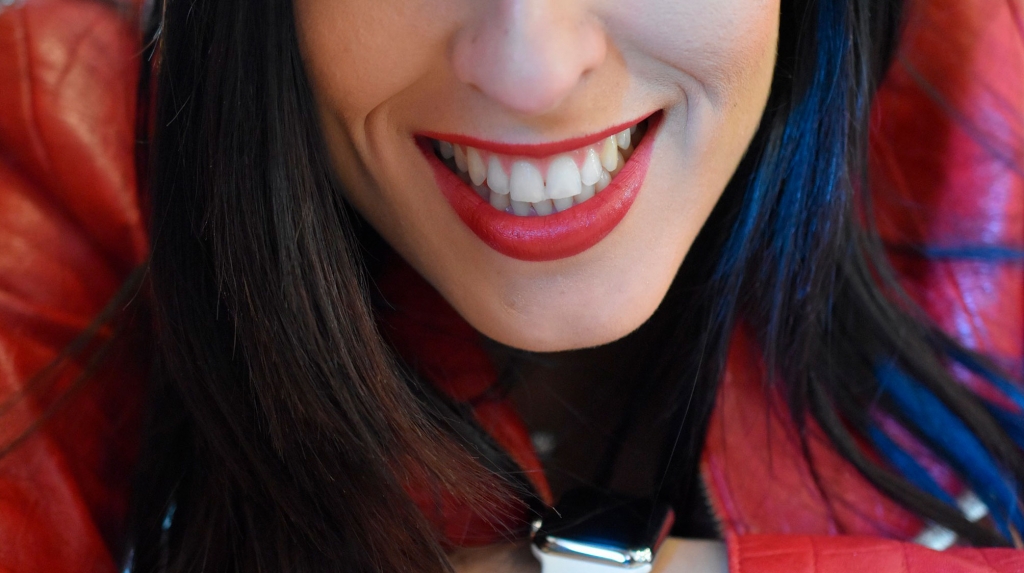 Causas y tratamientos para dientes manchados